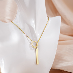Collar de Moda con Colgante de Barra Circular en Acero Inoxidable Chapado en Oro de 18k para <span class=keywords><strong>Mujer</strong></span> - Product Image 2