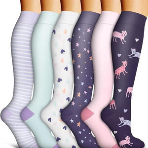 Chaussettes de sport personnalisées BiLu avec logo, chaussettes longues à motifs colorés, chaussettes de course et de cyclisme rayées à pois, vente en gros - Product Image 2