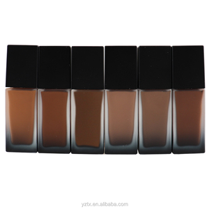 รองพื้นแต่งหน้าสำหรับผู้หญิงสีดำ - Product Image 1