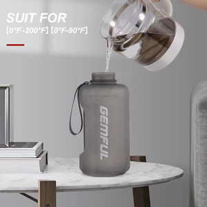 Bouteille d'eau Movitational Bouteille d'eau de sport de 2.2 litres avec brosse et sangle sans BPA étanche pour la salle de sport - Product Image 3