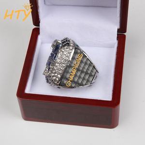 خاتم بطولة كرة القدم الخيالية المخصص للشباب - Product Image 2