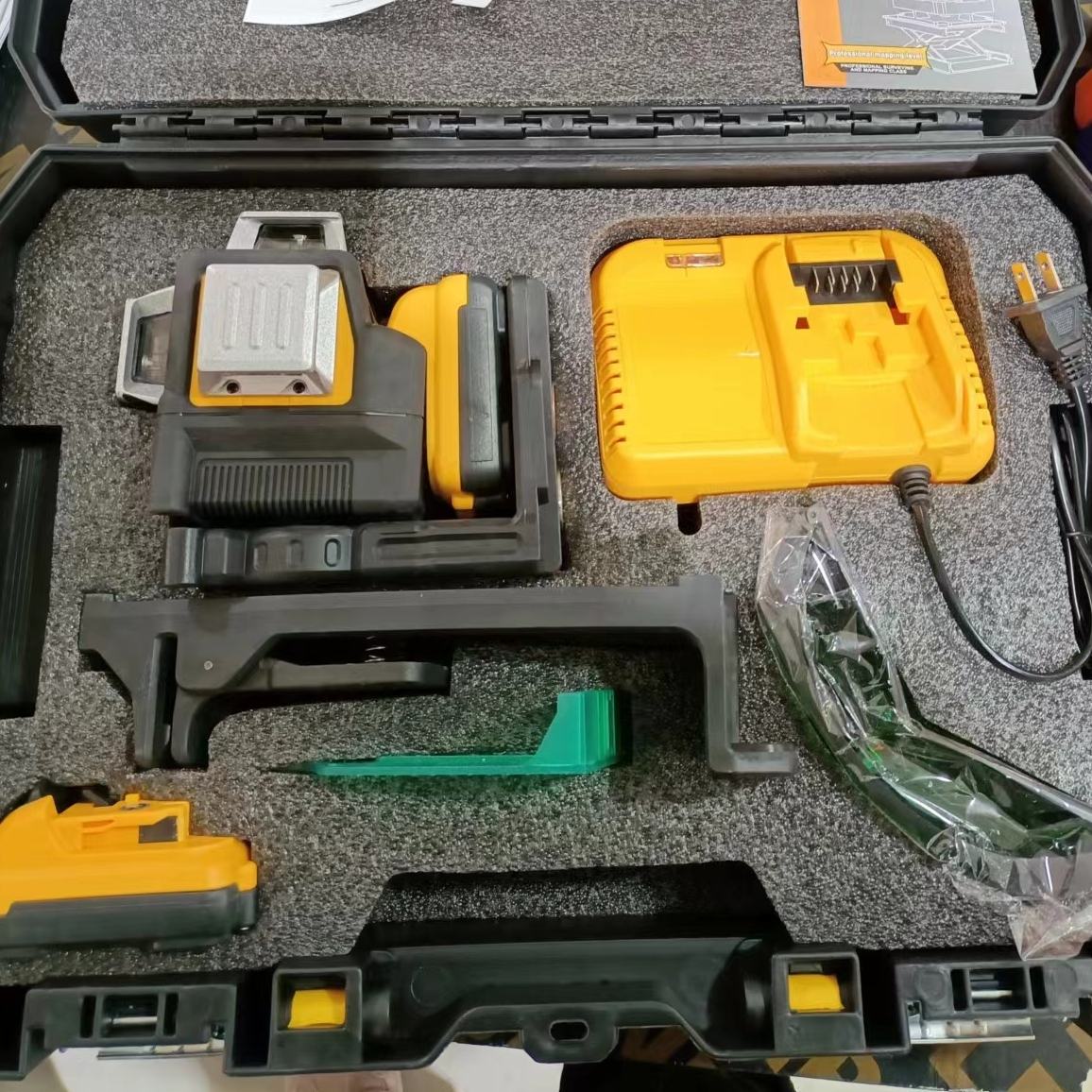 AGL64 DEW 12 Lines 3D Auto Rotary Construction Laser Level 360 Degree Machine Tool