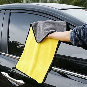 Двухцветная салфетка из микрофибры для кухни и детейлинга авто: гладкая поверхность, нежное прикосновение, технология warp knit, защита от катышков, многоцелевая - Product Image 3