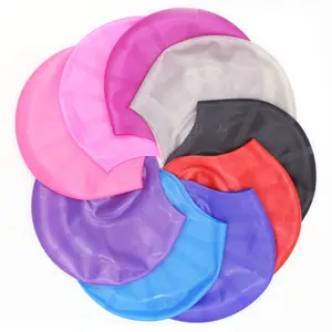 Logo personnalisé cheveux longs et courts hommes femmes bonnet de bain imperméable avec protection des oreilles bonnet de bain en silicone pour la plongée