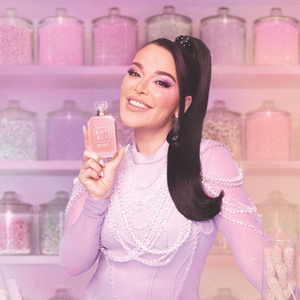 น้ำหอม <span class=keywords><strong>Kayali</strong></span> Eau De Parfum กลิ่นหอมหวาน กลิ่นดอกไม้ กลิ่นผลไม้ กลิ่นอบอุ่น ติดทนนาน ใช้ได้ทุกวัน ขนาด 100 มล. - Product Image 4