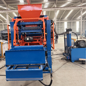 Máquina de fabricación automática de roturas, pavimentadora de cemento estándar, máquina de moldeo para fabricación de ladrillos entrelazados, 2017 - Product Image 3