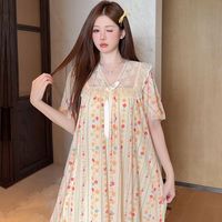 Chemise de nuit florale d'été nouveau design de pyjamas amples à manches courtes robes de nuit respirantes en maille et en dentelle pour femmes vente en gros