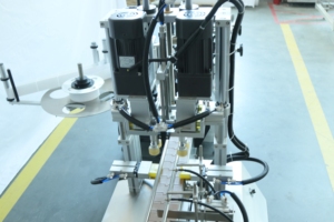 Máquina taponadora neumática de escritorio, precio al por mayor, totalmente automática, fabricación de máquina taponadora en espiral de botellas de vidrio, - Product Image 4