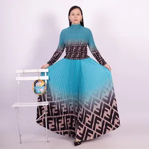 Tian Bao pakaian Miyake 2023 baru dicetak jagung lipit lengan panjang temperamen longgar ukuran besar wanita lipatan dua potong set