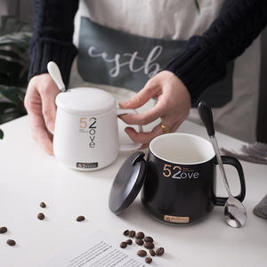 Taza de cerámica 52ove con tapa y cuchara, 350 ml, taza de café para parejas, regalo para uso en el hogar y la oficina - Product Image 1