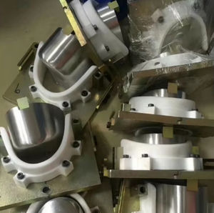 Chaussures de sport pour hommes et femmes Machine de moulage supérieur Double station chaude froide Chaussure informatisée Moteur de mise en forme supérieure comme composant principal - Product Image 4