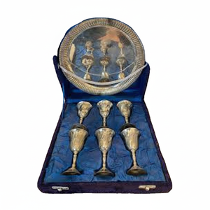 Main De Cuivre Vin Drinkin - Product Image 1