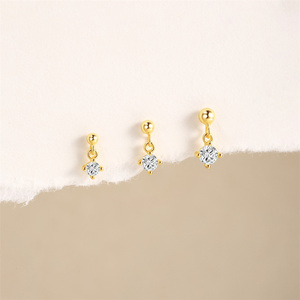 Nouveauté : Boucles d'oreilles clous en or 18 carats avec turquoise (lot de 3) et boucles d'oreilles créoles tendance en argent 925 - Product Image 2