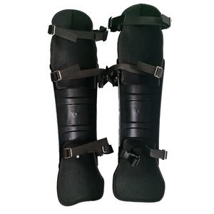 KN6003 <span class=keywords><strong>Espinilleras</strong></span> de alta calidad Productos esenciales de seguridad <span class=keywords><strong>para</strong></span> uso con desbrozadoras y cortadoras de césped - Product Image 4