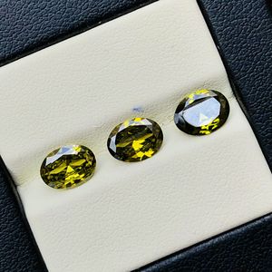 Piedra preciosa suelta de tamaño calibrado de forma ovalada de Zirconia cúbica de peridoto de Calidad exclusiva para la fabricación de joyas austriacas de alta calidad - Product Image 4
