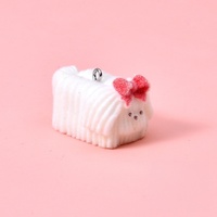Populaire design schattige gevlokte puppy hars hanger gevlokte dieren hars mallen gevlokte 3d crème hond hars bedels voor decoratie