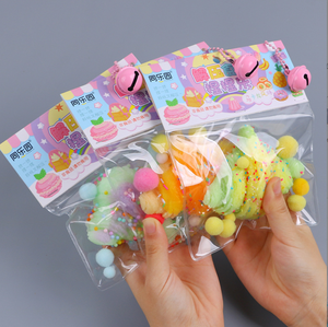 Jouets sensoriels anti-stress en forme de gaufres, donuts et tartes super doux pour enfants, garçons et filles - Product Image 3