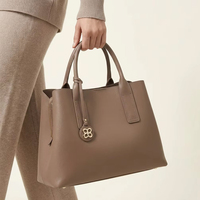 Marque Privée Sac Cuir Lisse Femme Simple Fait Main Grande Capacité Sac Seau Sac à Main Pour Femme Fabricant 2026