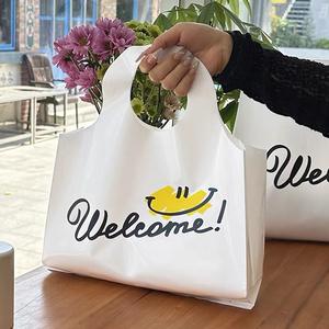 Sacs à vêtements en <span class=keywords><strong>plastique</strong></span> transparent avec trous de poinçonnage et <span class=keywords><strong>rabat</strong></span> Sacs à provisions personnalisés Couverture de vêtements Emballage au détail - Product Image 6