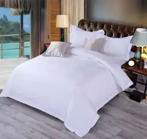 200TC 40x40s 133*67聚棉平纹床上用品，用于酒店床单