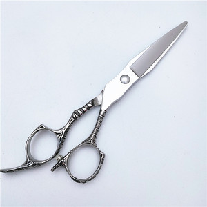 Ciseaux de coiffure professionnels 62 mm en acier inoxydable pour droitiers, ciseaux à effiler pour salon de beauté, épaisseur personnalisable C23 - Product Image 2
