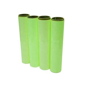 Pellicola Luminosa in PET PVC Autoadesiva, Vinile Fotoluminescente che si Illumina al Buio, Rotolo di Adesivi per Segnaletica di Sicurezza Notturna - Product Image 1