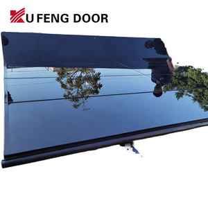 Porte de <span class=keywords><strong>garage</strong></span> <span class=keywords><strong>sectionnelle</strong></span> <span class=keywords><strong>motorisée</strong></span> personnalisée en aluminium avec verre dépoli - Product Image 1