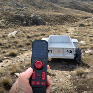 Chariot de transport spécial électrique tout-terrain 4x4 à vitesse constante à commande à distance à une seule main - Product Image 1