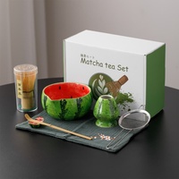Ensemble de Matcha en Céramique OEM ODM au Design Amusant Pastèque avec Fouet en Bambou, Cuillère, Tamis et Serviette