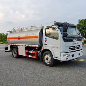 รถบรรทุกน้ำมันดีเซลพรีเมียม DONGFENG 8CBM 10CBM รถบรรทุกถังน้ำมันเคลื่อนที่สำหรับการขนส่งสารอันตราย - Product Image 6