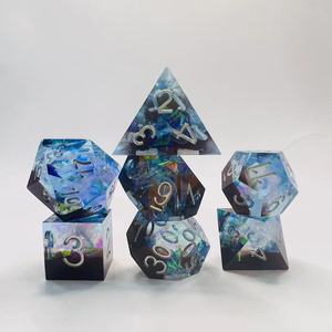 RPG en résine personnalisé fait à la main MDN 7 pièces <span class=keywords><strong>cube</strong></span> en vrac jeu de dés noirs translucides pour jeux de société ou de cartes - Product Image 6
