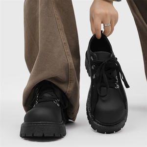 Nuevos Zapatos Cuadrados Negros Oscuros - Exclusivos Zapatos Casuales de Cuero Genuino con Suela Gruesa y Tacón Alto, Antideslizantes para Oficina - Product Image 2