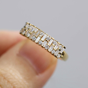 Anello in Zirconia Cubica per Donne, Elegante Gioiello da Dito alla Moda - Product Image 3