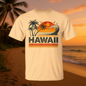 Camiseta de playa retro vintage de Hawái con diseño de palmera al atardecer, talla unisex para adultos - Product Image 3