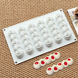 แม่พิมพ์<span class=keywords><strong>เค้ก</strong></span>ซิลิโคนทรงยาวโค้งมน 6 ช่อง สำหรับ<span class=keywords><strong>ทำ</strong></span>มูสฝรั่งเศส ขนมอีสเตอร์ ขนมเยลลี่  แบบแพ็คแน่น - Product Image 1