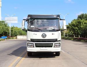 Camion balayeuse-aspireuse routière Clw 4x2 18 tonnes, vente directe d'usine pour le nettoyage des routes - Product Image 2
