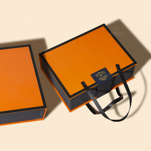 고급 종이 접이식 마그네틱 선물 상자 의류 의류 의류 티셔츠 의류 포장 상자 - Product Image 2