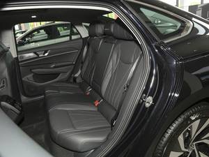 V-M คุณภาพสูง คุ้มค่า ปี 2025 สำหรับรถซีดานระดับผู้บริหาร เกียร์อัตโนมัติ R18 พวงมาลัยซ้าย ใหม่ สะดวกสบาย เหมาะสำหรับการเดินทาง - Product Image 6