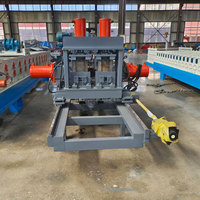 Ligne de fabrication de profilés en U, de canaux en C, de canaux oméga et de quille