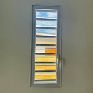 Persienne en verre de fenêtre standard sud-américain persiennes jalousie persiennes fenêtres en aluminium Airier fenêtres à louvre <span class=keywords><strong>lames</strong></span> verre - Product Image 1