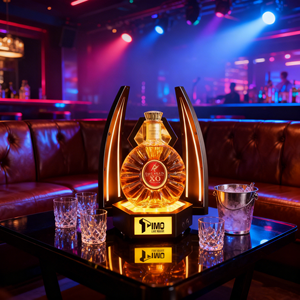 Support de présentation en plastique lumineux à LED pour carafe de cognac ou de brandy Blue Ribbon Marnis 700 ml - Product Image 2