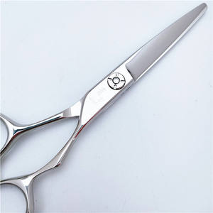 Tijeras Profesionales para Cabello Jp440c de 6 Pulgadas para Diestros, Tijeras de Salón de Belleza de Acero Inoxidable Sus440c con Grosor Personalizable - Product Image 4