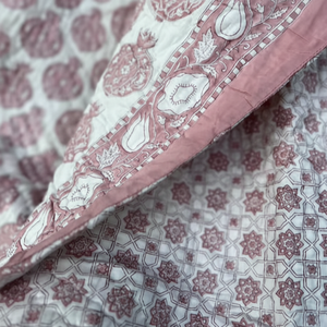 Diseño de lujo tradicional 200 GSM relleno de algodón Granada Reversible bloque de mano Jaipuri edredón impreso 60x90 "y 90x108" tamaño - Product Image 1