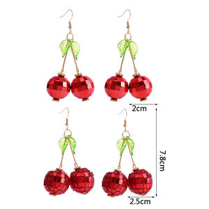 Cerises rouges et feuille verte 70s Red <span class=keywords><strong>Groovy</strong></span> 3D Discoball boucles d'oreilles pour femmes fille nouvel an miroir Disco Ball Cherry boucles d'oreilles goutte - Product Image 5