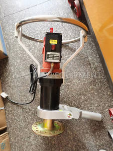 Elektrische handpaleischaaf met efficiënte motor en versnellingsbak voor snelle installatie van spiraalpalen - Product Image 2