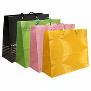 Moderno sacchetto di carta orizzontale a forma di L - Product Image 1