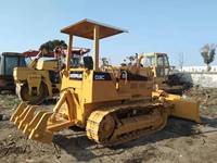 Bulldozer d'occasion CAT D3C D4 D5 en bon état à vendre