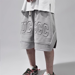 กางเกงขาสั้นผู้ชายลายนูนแบบ3D - Product Image 1