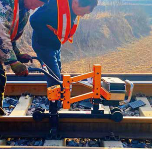 ประแจรางรถไฟแบบใช้แบตเตอรี่ลิเธียมสำหรับการบำรุงรักษาทางรถไฟ - Product Image 6
