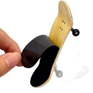 Ruban adhésif pour skateboard, trottinette et fingerboard en mousse noire bon marché en gros - Product Image 3